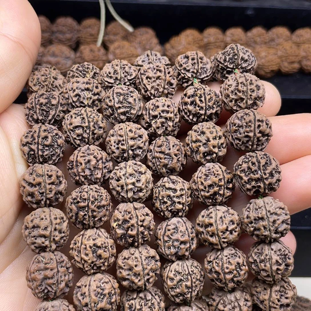 手串金刚菩提15mm蜂窝小金豆脖挂（130颗籽）