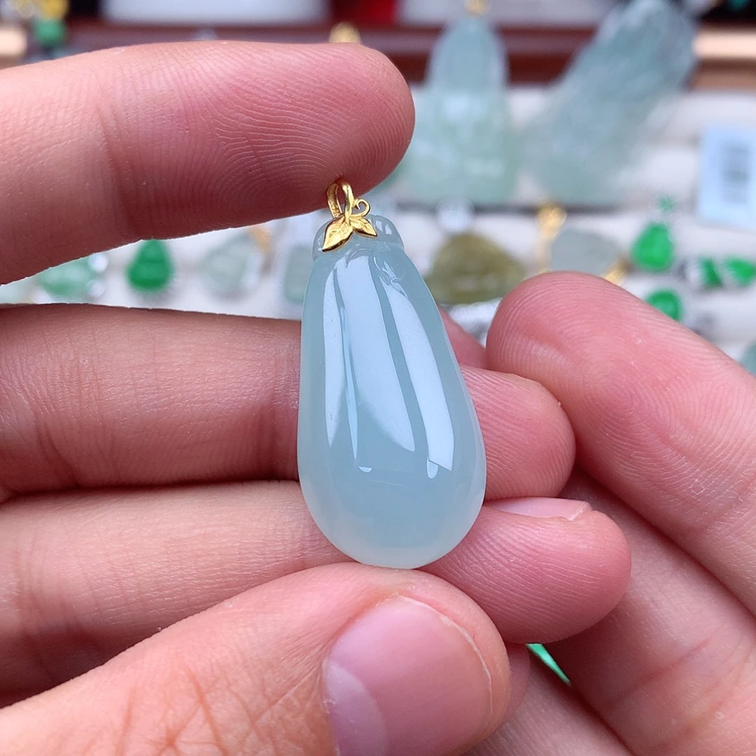 翡翠18K金镶嵌吊坠(不含链)