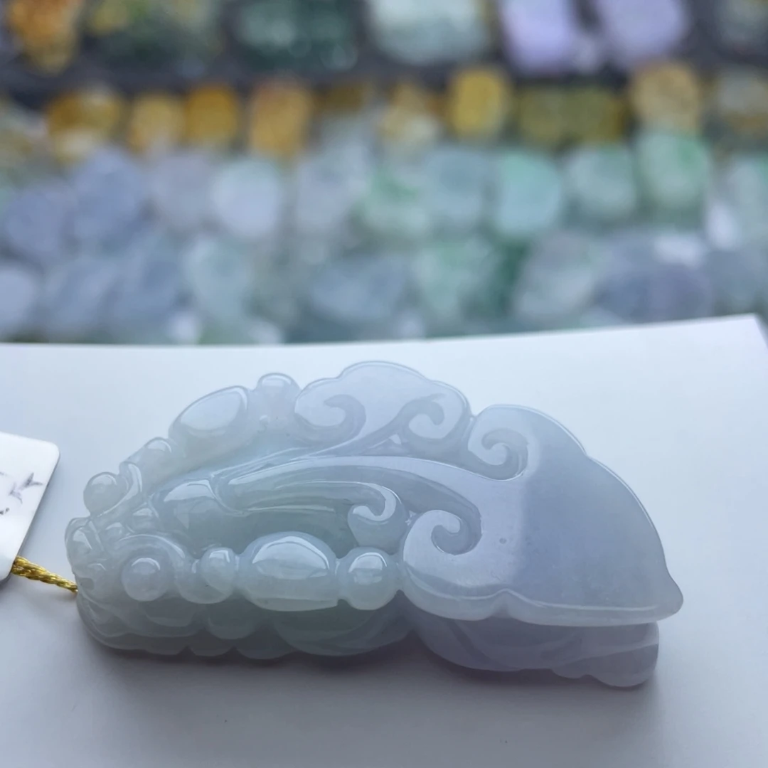 翡翠颈饰未镶嵌貔貅