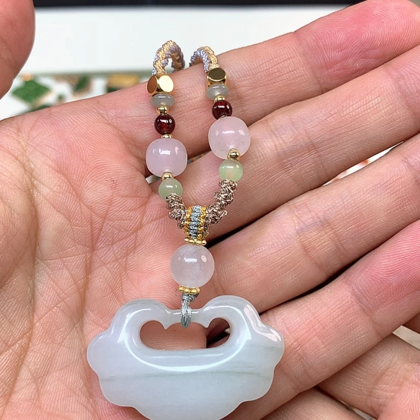 【闪购商品】石英质玉手链未镶嵌