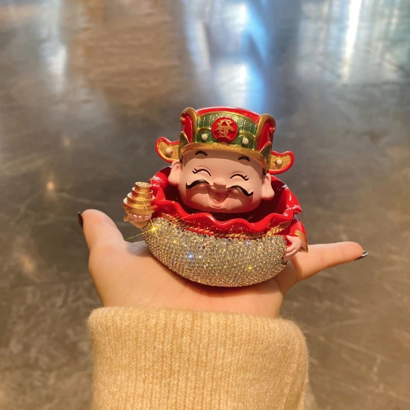 2025新款元宝财神爷创意摆件高颜值车载轻奢镶钻钱袋车内装饰网红