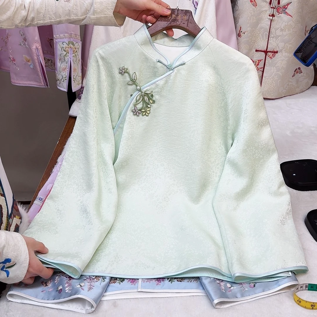 刺绣真丝浅绿色正绢上衣
