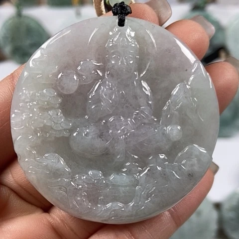 翡翠颈饰未镶嵌山水牌观音福利
