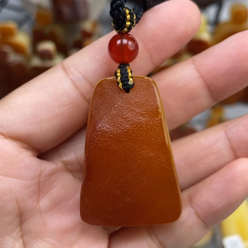 【闪购商品】琥珀颈饰未镶嵌