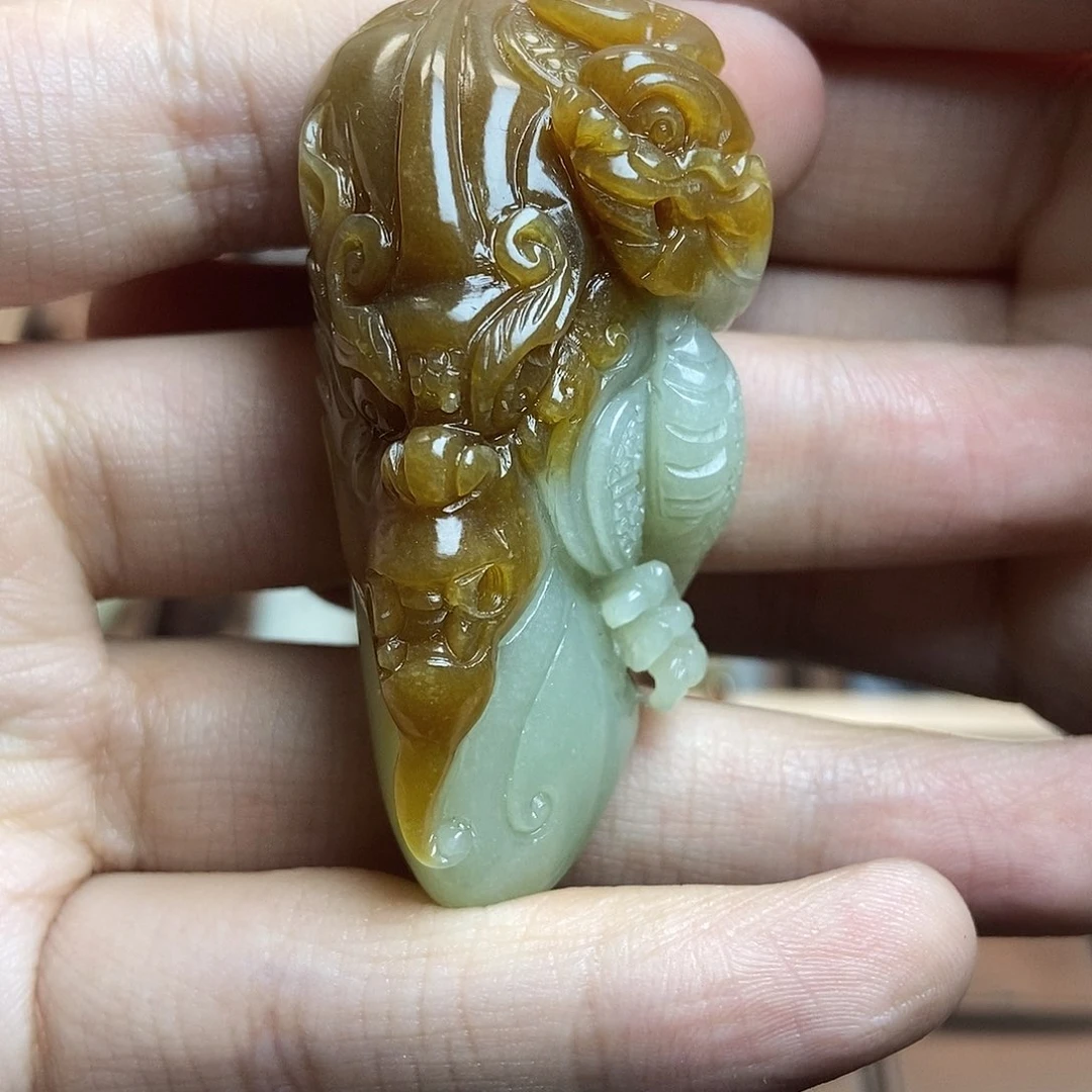 和田玉（糖玉）颈饰未镶嵌