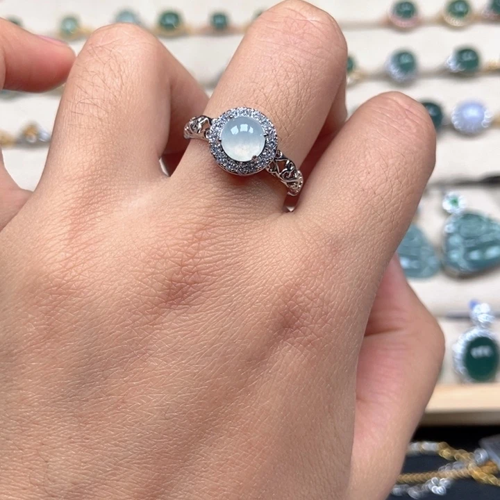 翡翠未镶嵌戒指戒指