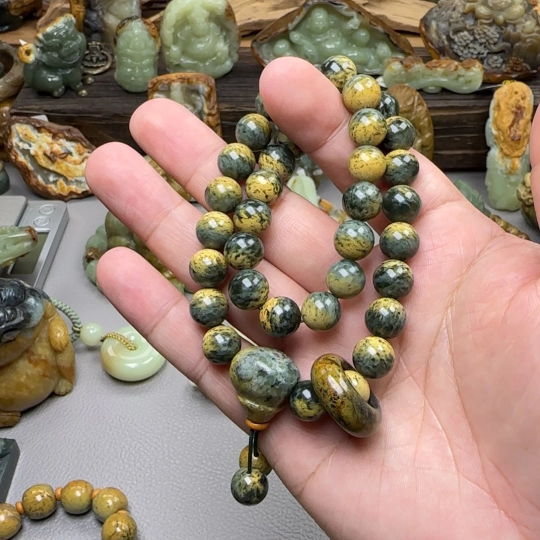 ****溎岫岩河磨玉（透闪石质玉）未镶嵌珠宝奇石