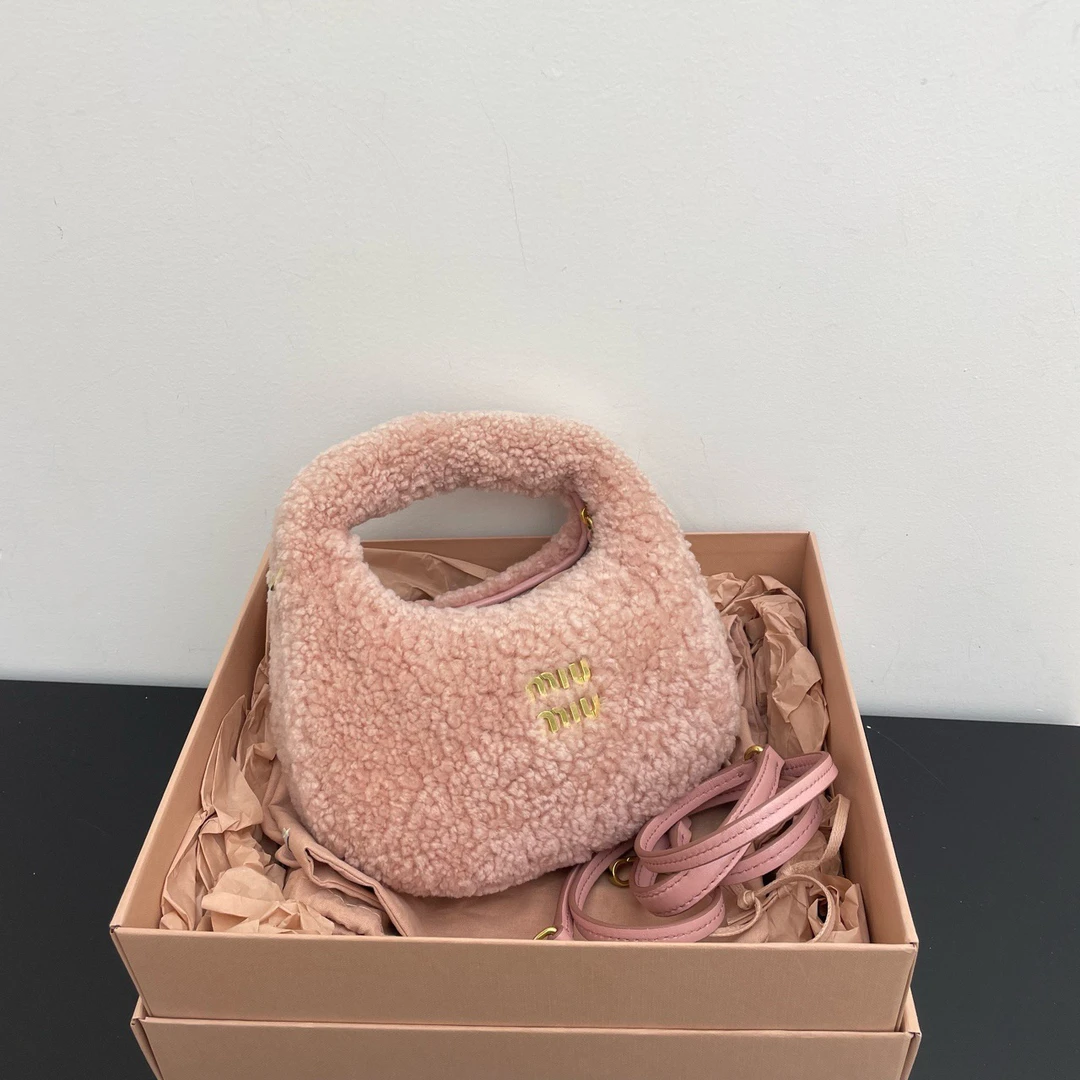 99新 MIU MIU/缪缪 迷你hobo粉色 附件：盒子尘袋