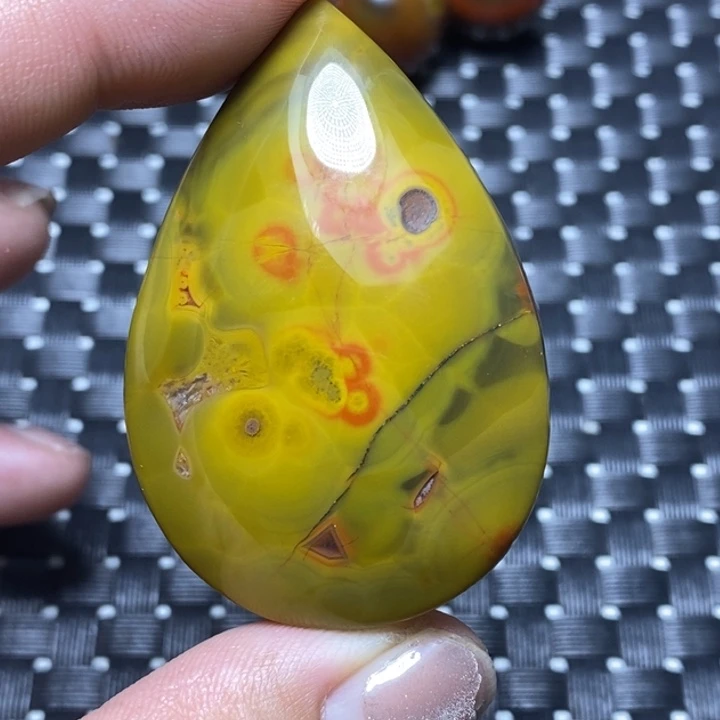 玛瑙/玉髓颈饰未镶嵌傲*枝