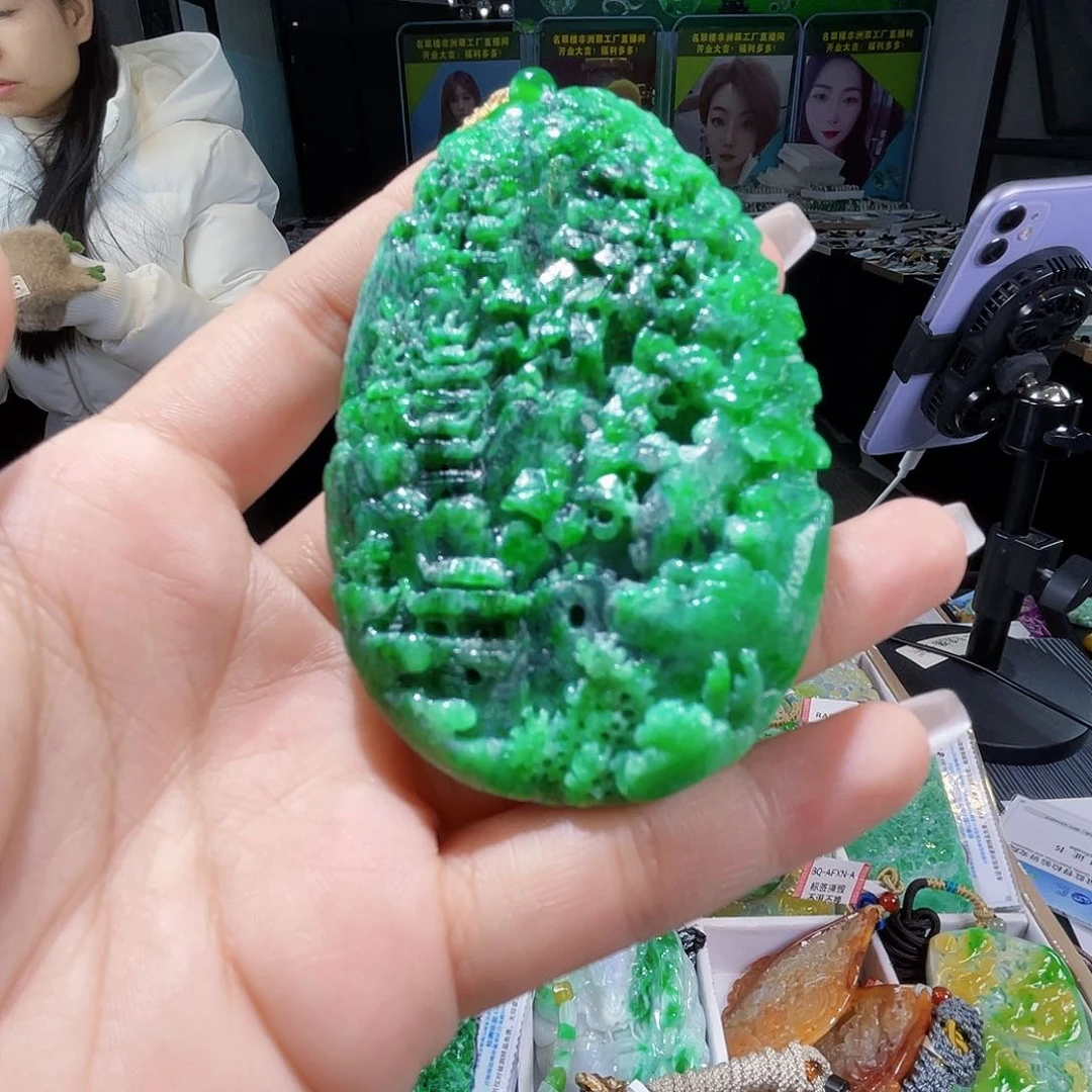 颈饰未镶嵌翡翠一