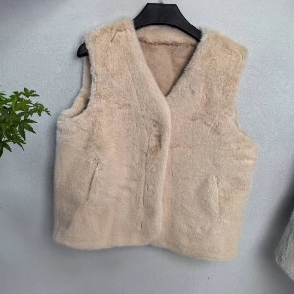 C- V领马甲女短款马甲秋冬时尚马甲气质宽松加厚