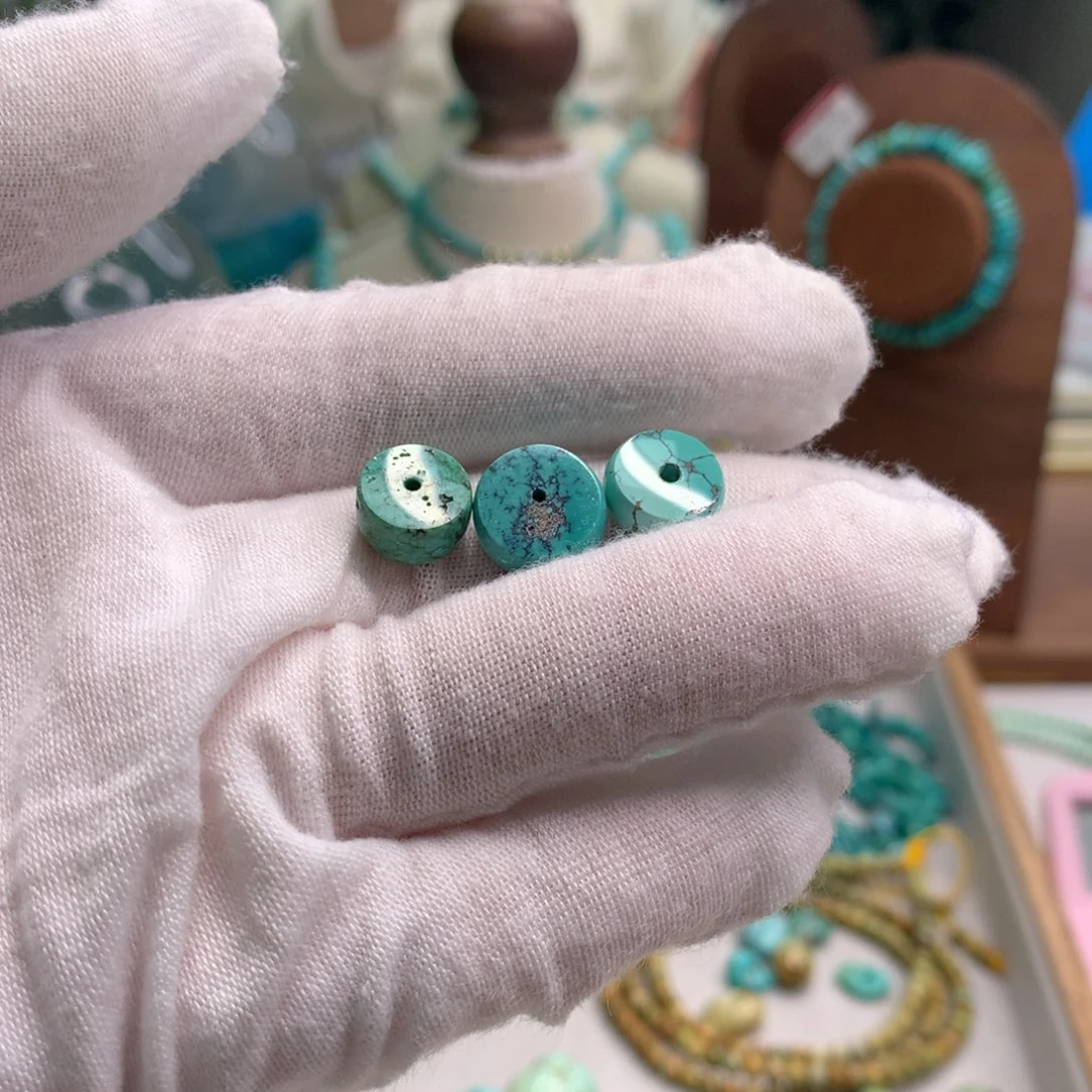 绿松石未镶嵌饰品