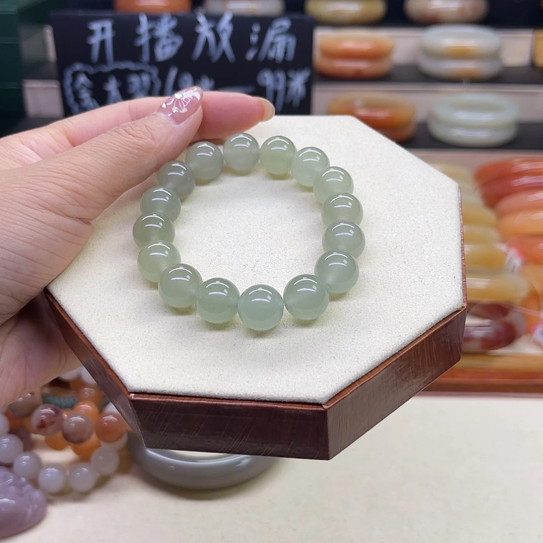 石英质玉未镶嵌手镯