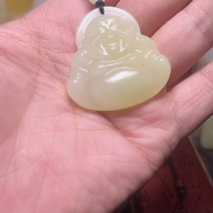 知***3和田玉未镶嵌颈饰