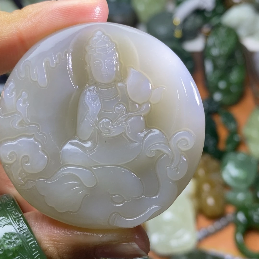 和田玉未镶嵌颈饰