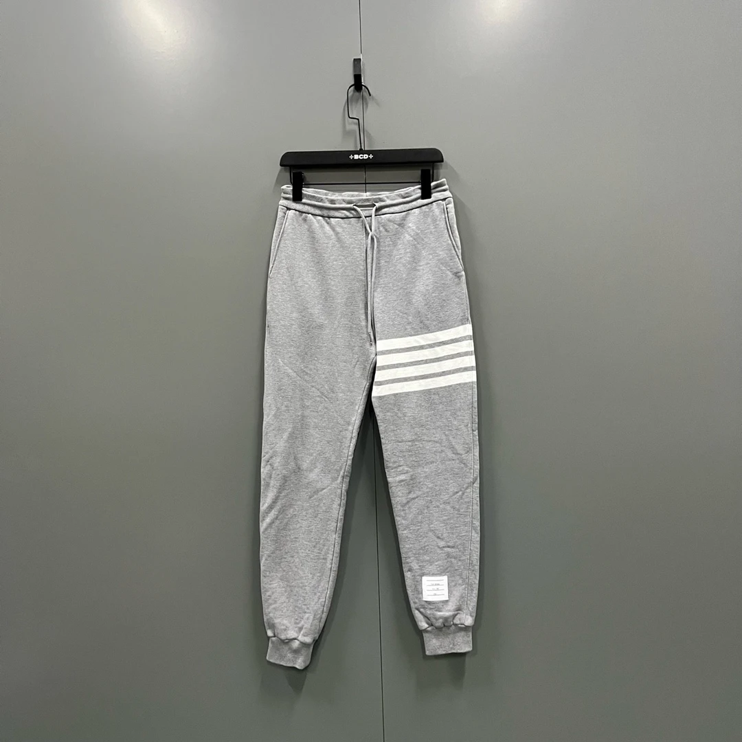 95新 THOMBROWNE 灰色四条纹抽绳卫裤 1码/7250/