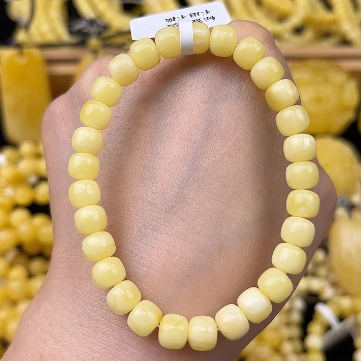 琥珀未镶嵌颈饰琥珀