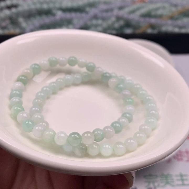 颈饰未镶嵌翡翠翡翠有瑕疵不退不换