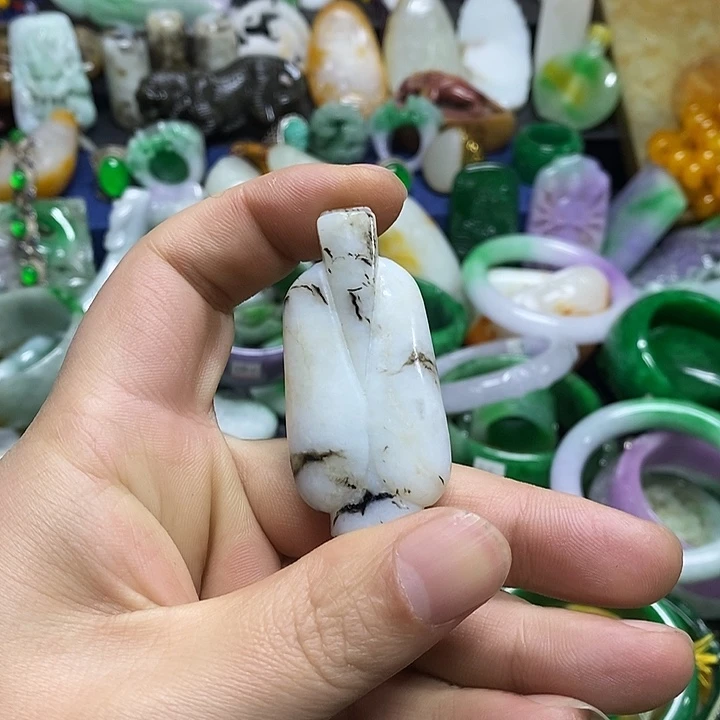 颈饰未镶嵌翡翠官方正规军回血放漏