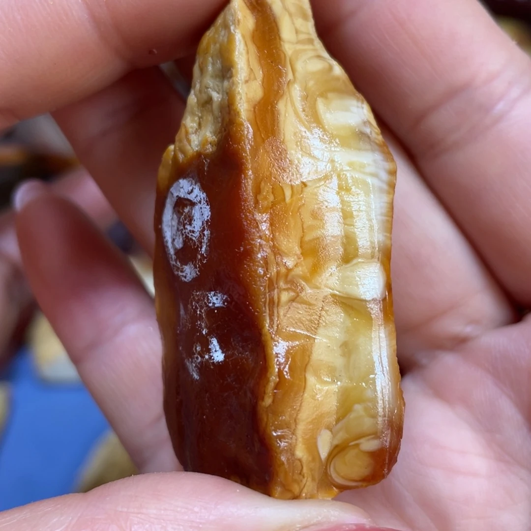 定制琥珀未镶嵌原石