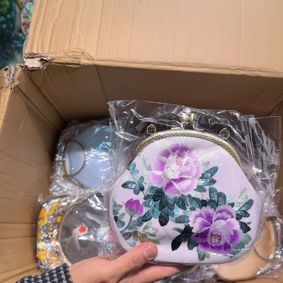 刺绣刺绣工艺精湛