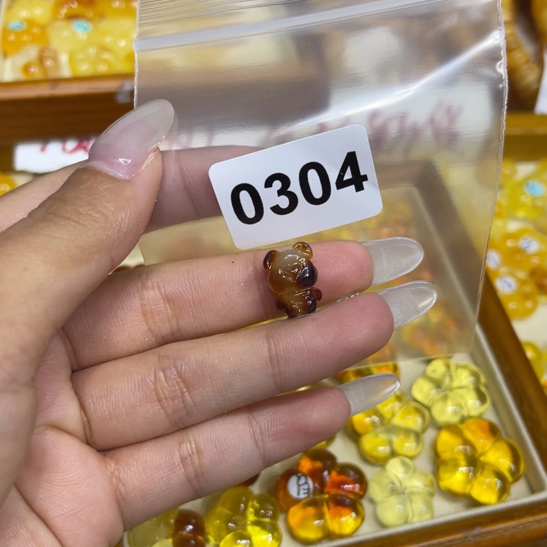 琥珀珠宝奇石未镶嵌