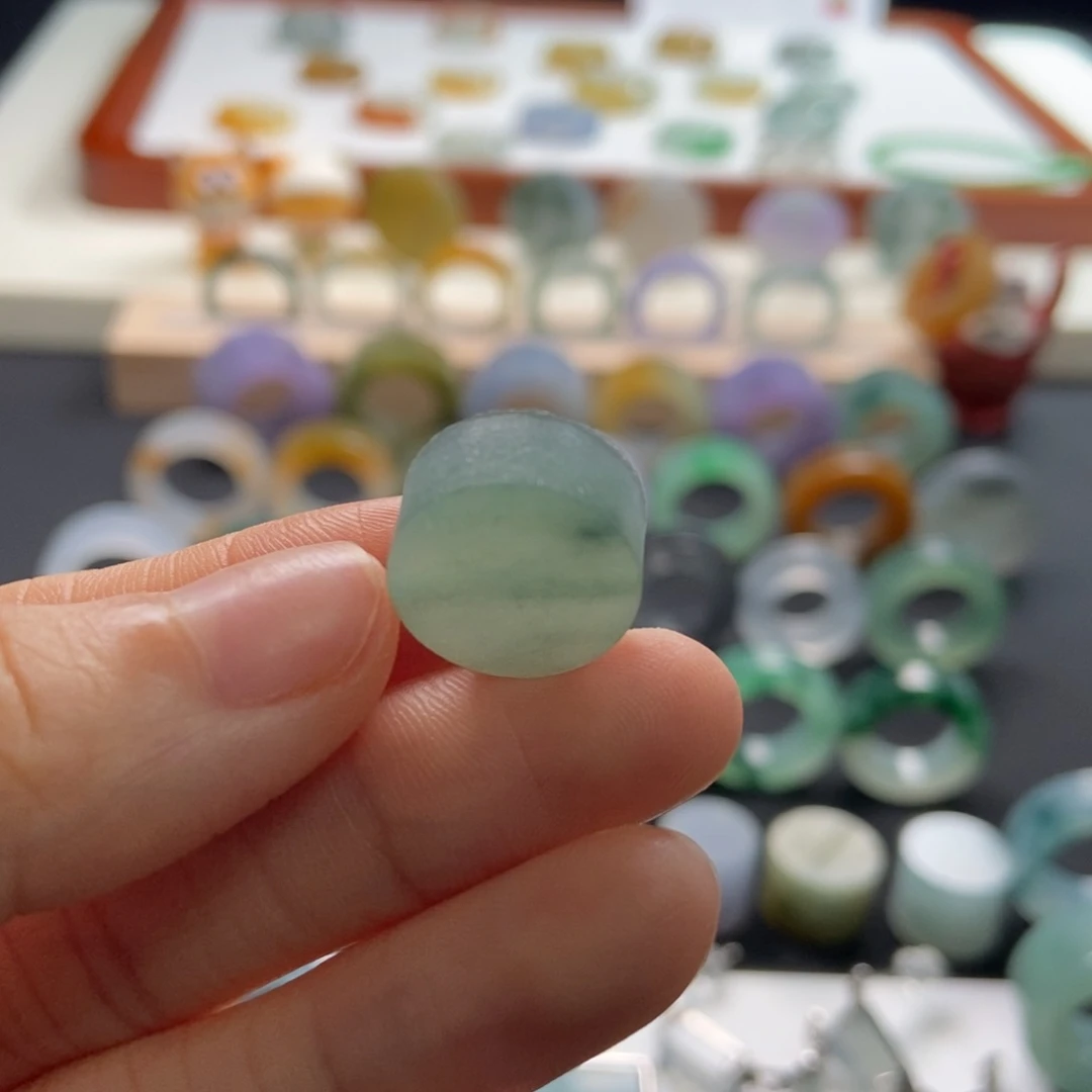 定制翡翠未镶嵌定制