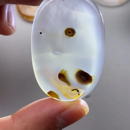 玛瑙/玉髓颈饰未镶嵌红****4