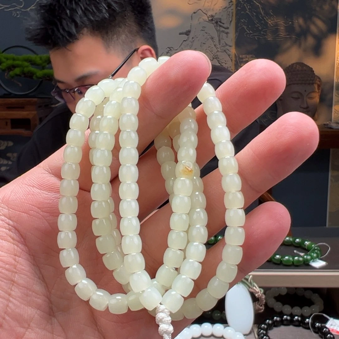 手串未镶嵌和田玉卡6.6mm带皮108