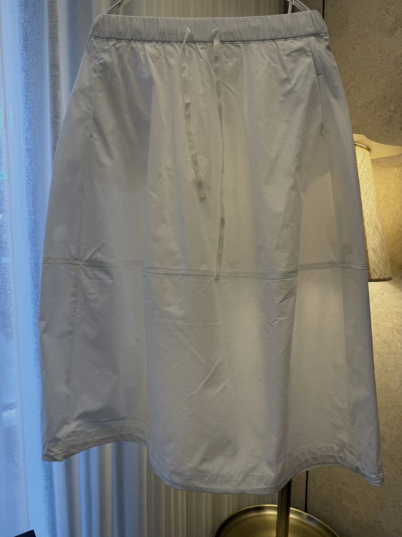 2025夏季新款半身花苞裙MS2343