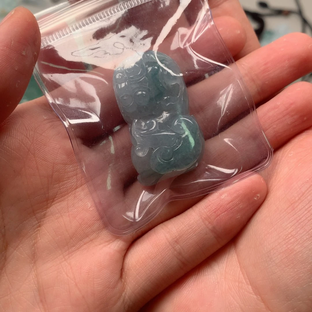 翡翠颈饰未镶嵌惠*貔貅