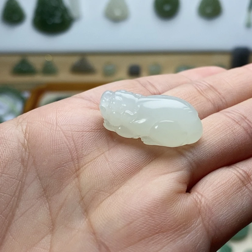 【闪购商品】颈饰未镶嵌和田玉