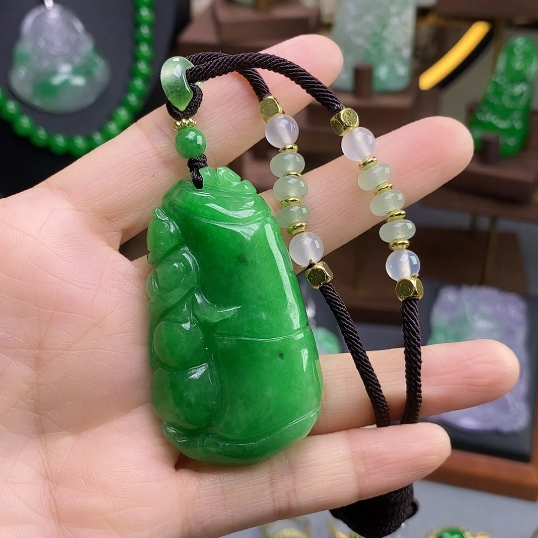 吊坠(赠链)未镶嵌翡翠