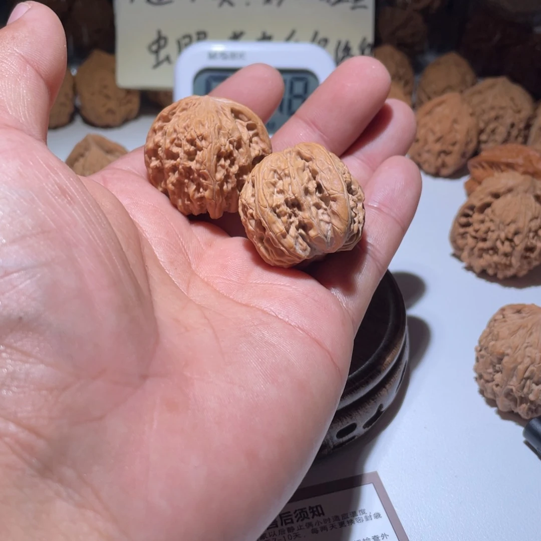 文玩核桃吊坠良**能磨盘