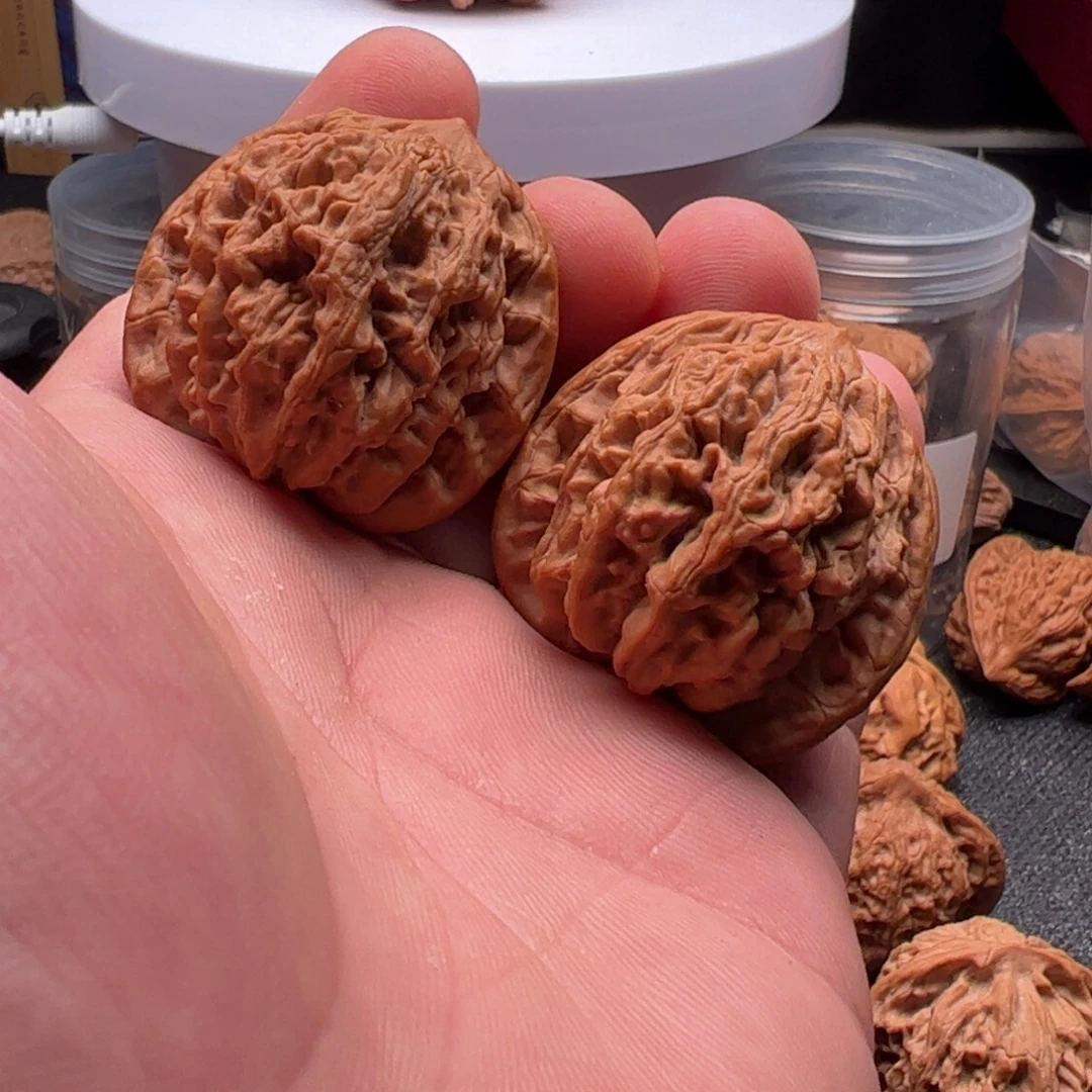 文玩核桃吊坠40全品虎头