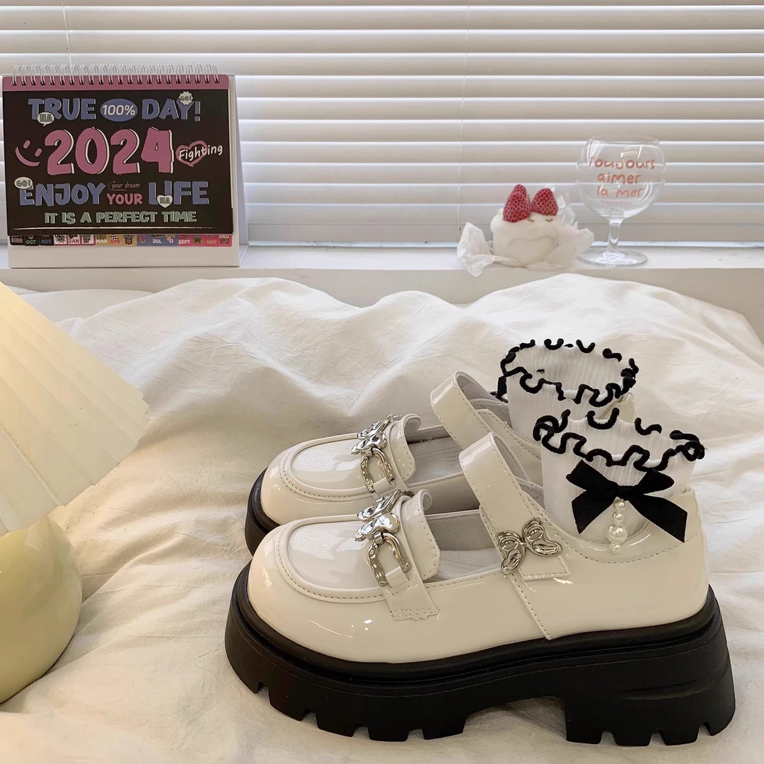 女童小皮鞋2025春秋新款儿童公主女孩洋气软底英伦风演出舞蹈单鞋