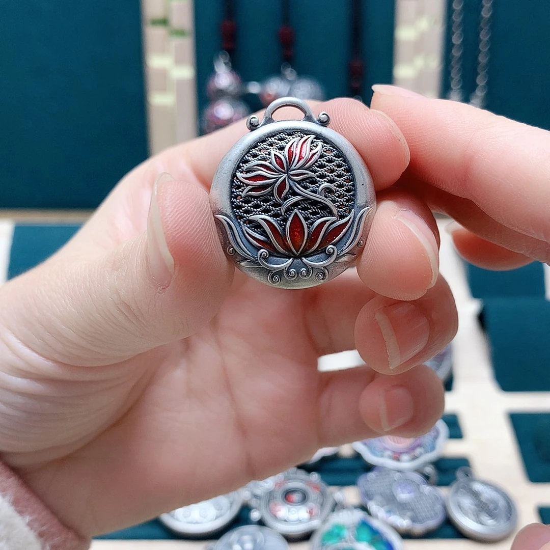 足银玻璃足银吊坠