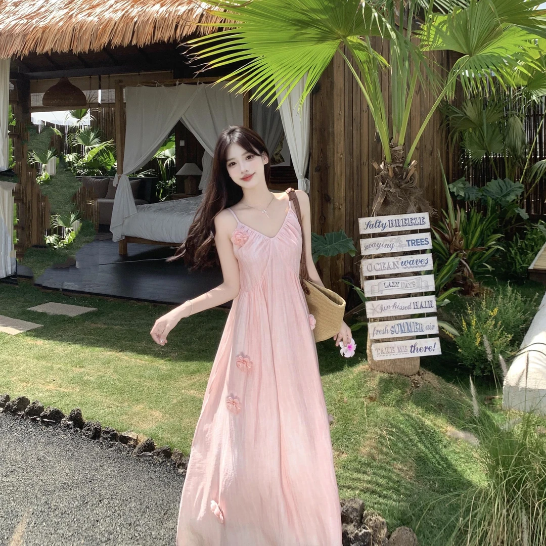 大码法式纯欲甜美粉色花朵连衣裙女春夏胖mm海边度假绝美吊带裙女