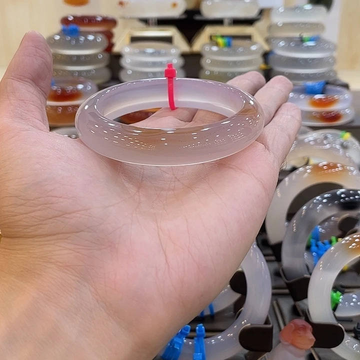 玛瑙/玉髓未镶嵌手镯30