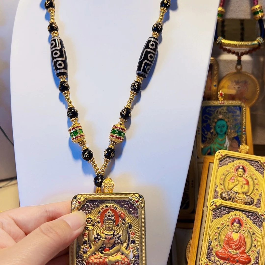 吊坠瑾****串新年新的气象和节日即将