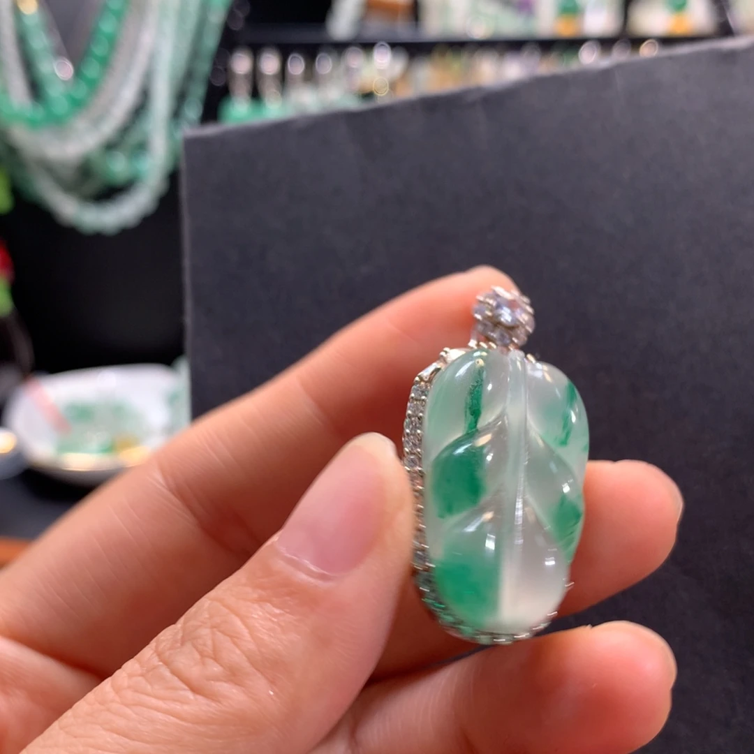 颈饰银S925镶嵌石英质玉