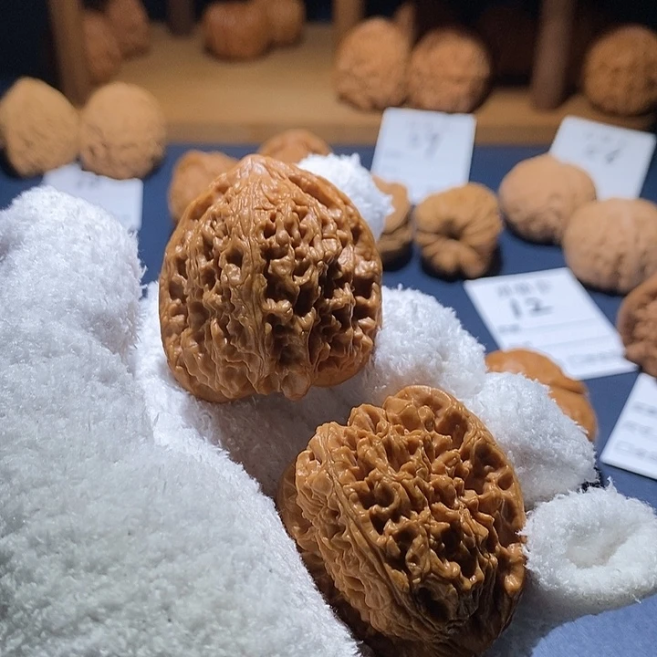 溜***兔桃核吊坠高炮南疆41