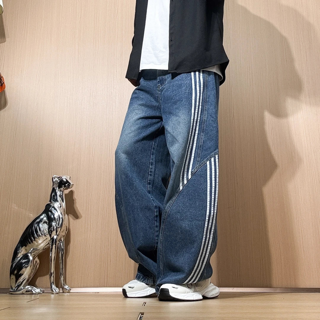 2025秋季新款三条杠宽松牛仔裤潮款男美式韩版弯刀裤嘻哈伦香蕉裤