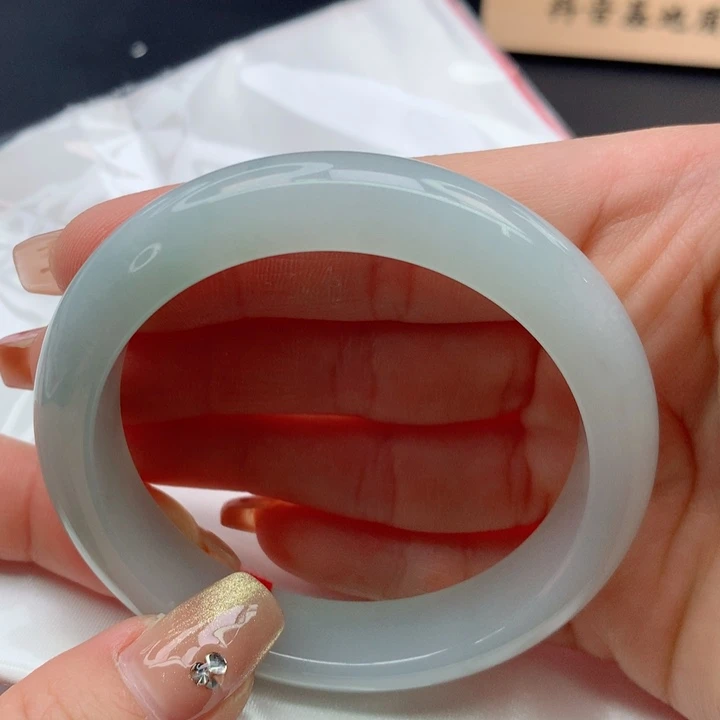翡翠手镯未镶嵌缅甸天然A货翡翠