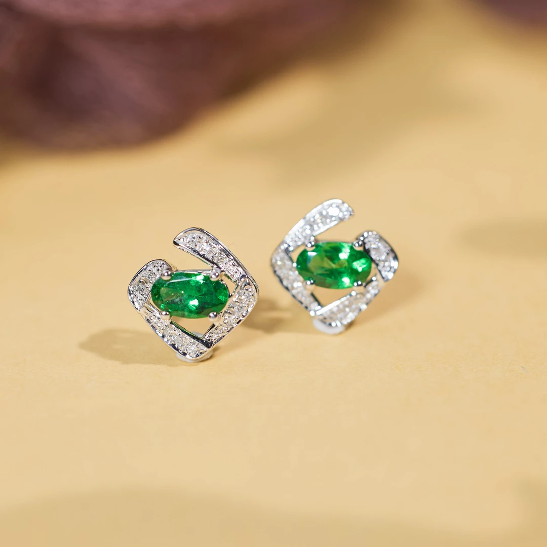 【歪歪】*沙弗莱耳饰*18K金镶嵌U9523