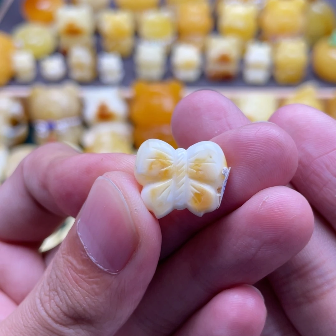 琥珀未镶嵌裸石蜜蜡