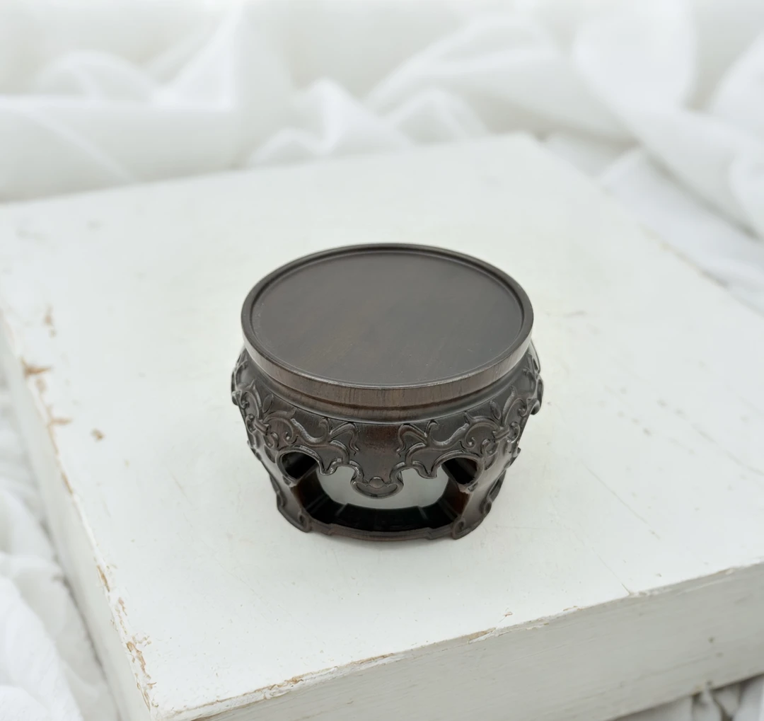 黑檀雕花鼓型四足圆底座壶承建盏底座装饰 尺寸：外10.5内9.5高8