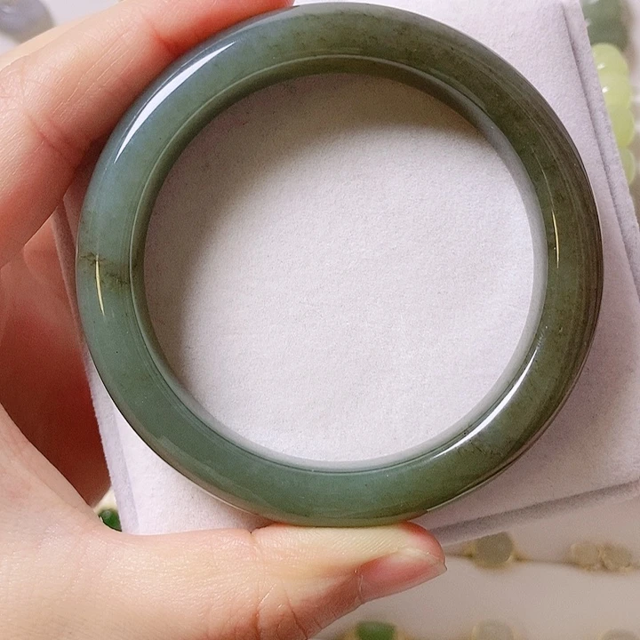 和田玉未镶嵌手镯圈口58