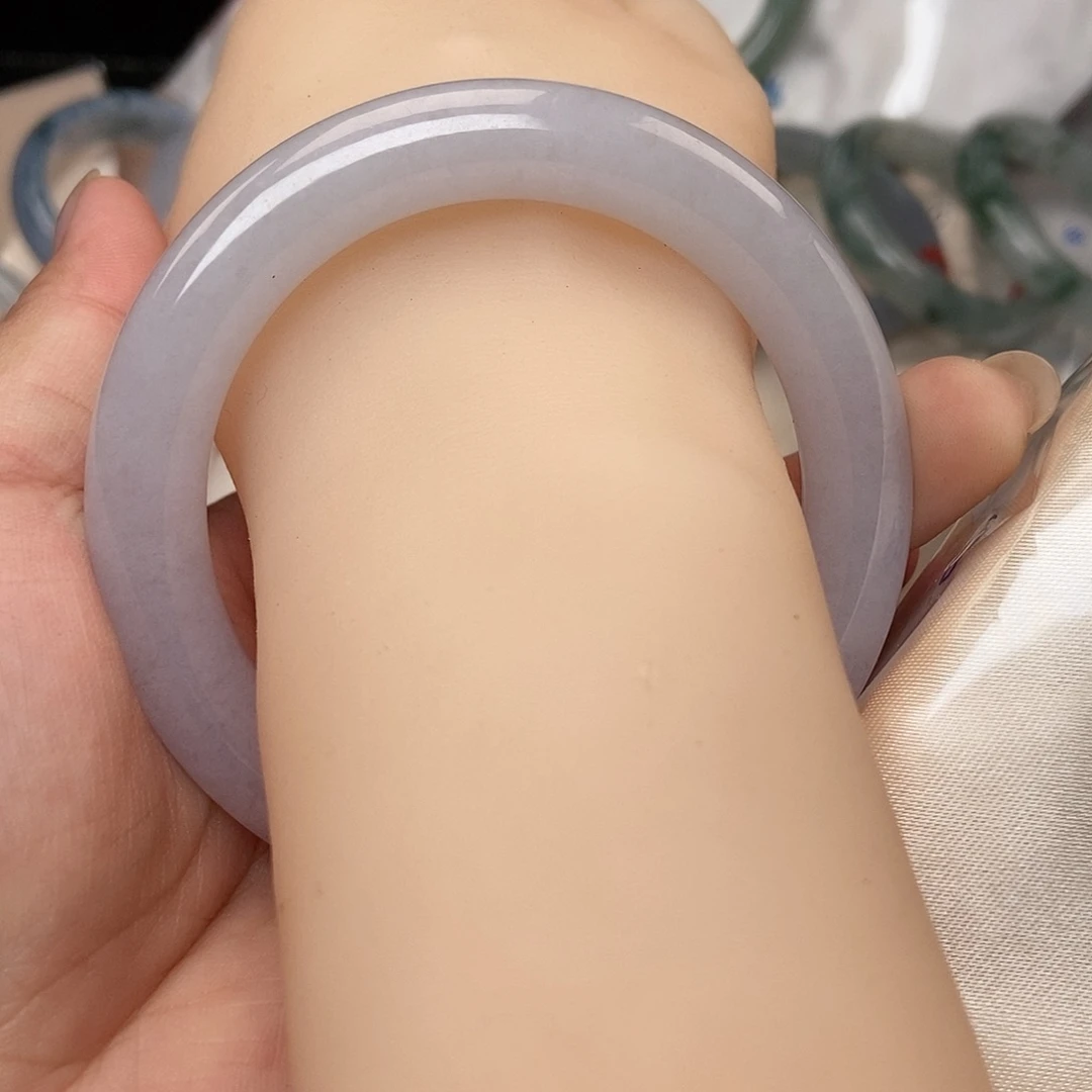 翡翠手镯未镶嵌缅甸翡翠A货手镯