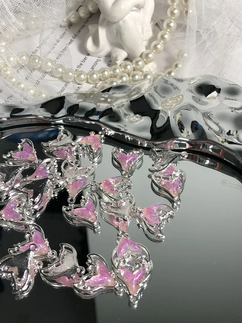 雨宝严选· DIY P382 全铜高保色银紫色人鱼单吊环绕设计感吊坠